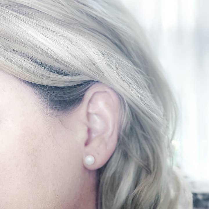 Harris Girls & Co. - Vendita all'ingrosso Orecchini a bottone - Borchie con perle «Simply Stunning»1