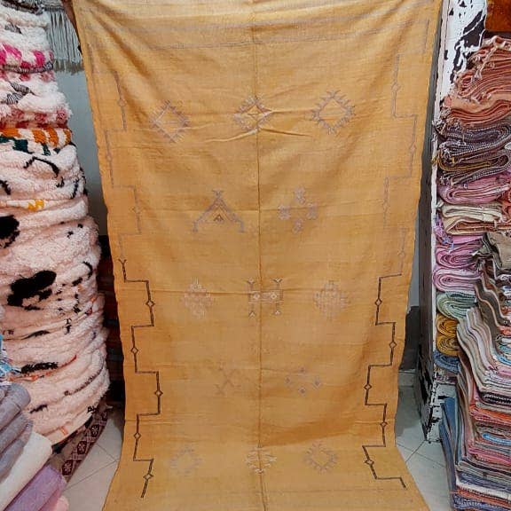 Maroccarpets Poufs and pillows wholesale +31648976894 - Wholesale Vloerkleed - Nieuw HANDGEMAAKTE MAROKKAANSE Cactus zijden tapijt28