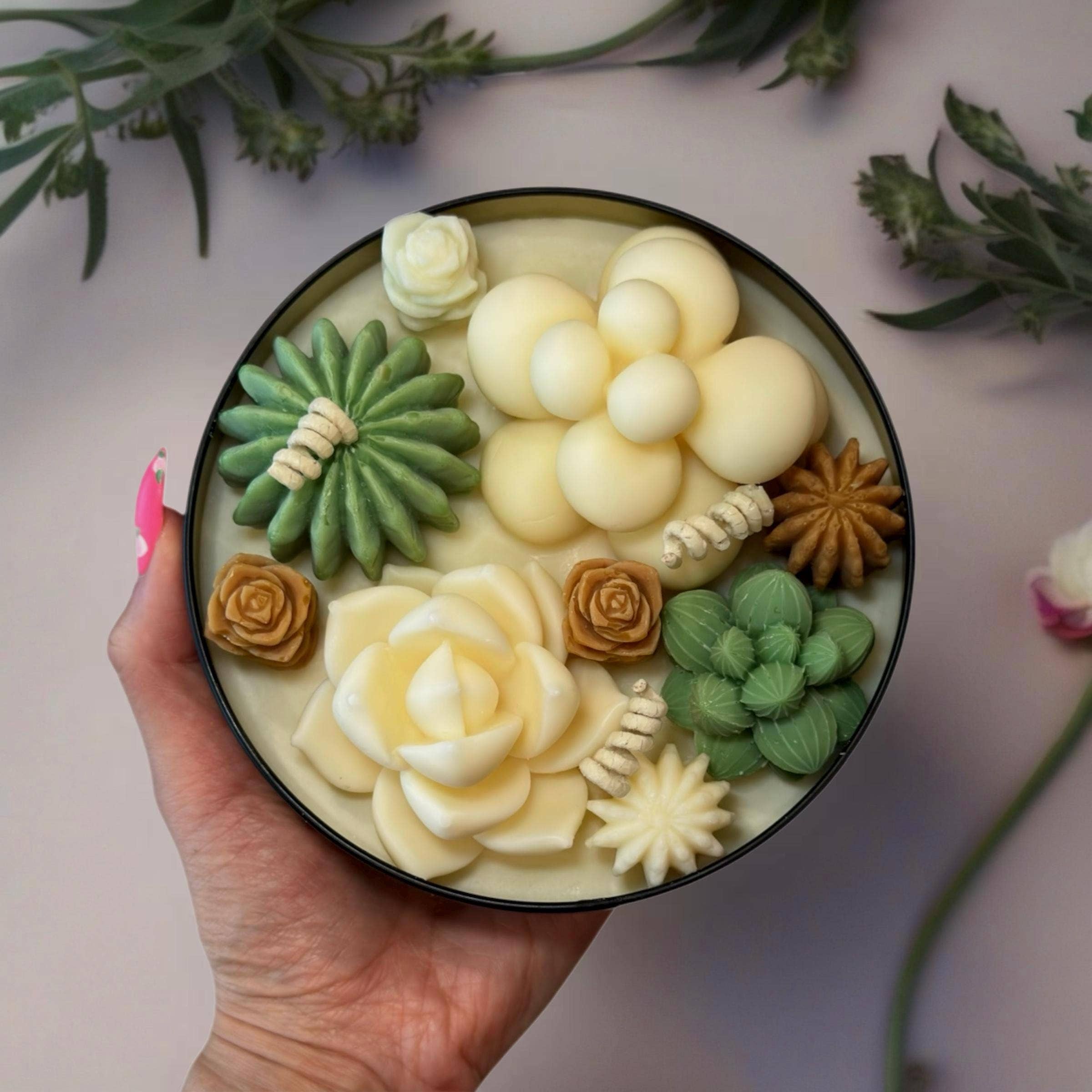 Karly’s Candles – Großhandel Geschenkkerze – Kaktus & Sukkulenten Sojakerze - Geschenk für Pflanzenliebhaber3