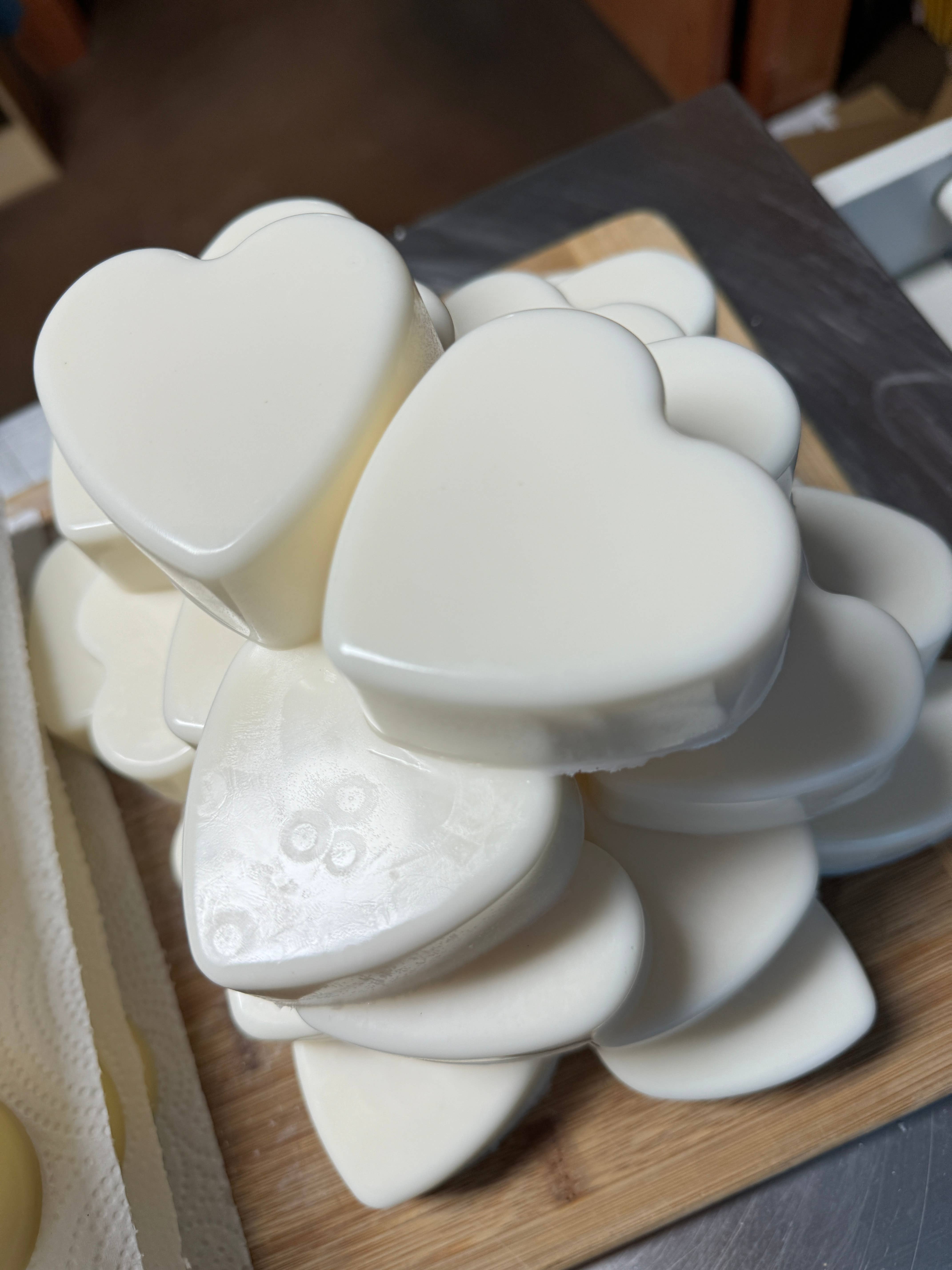 Finleys Farms - Wholesale Bar Soap - Finley’s Farms Goat Milk Soap – Heart Slim Bar7