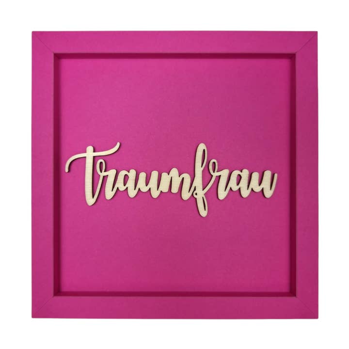 TRAUMFRAU - carte encadrée avec lettrage en bois pour la vente par werkpunk