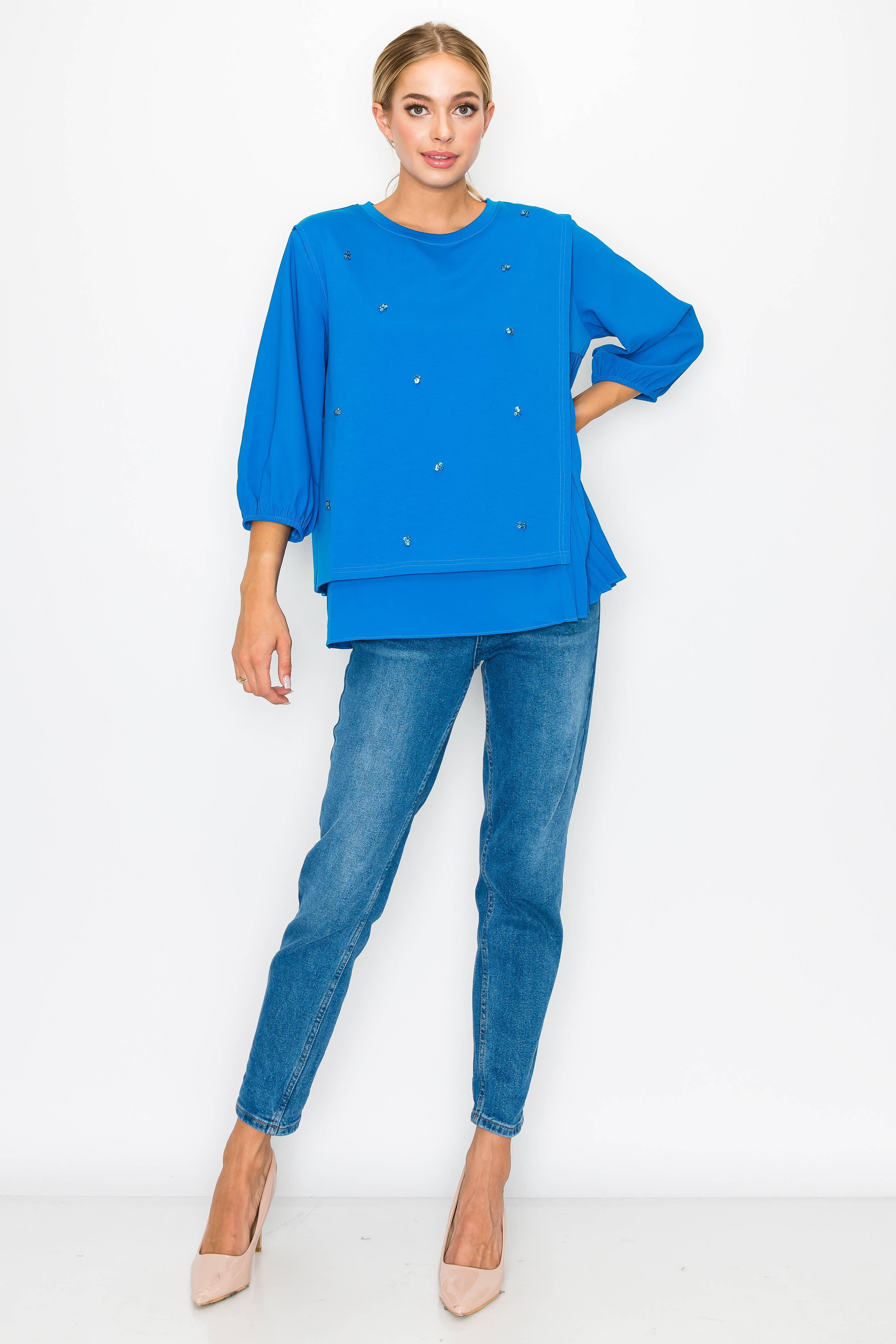 Joh Apparel – Engroshandel Bluse - Dame – Rilynn-top med plisseringer og diamanter6