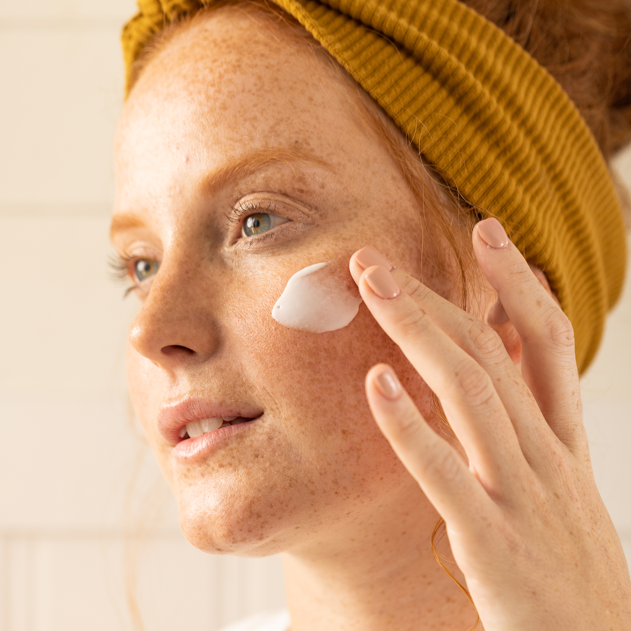 Luma & Leaf - Wholesale Facial Moisturizer - Relief & Repair Oat + Niacinamide Moisturizer2