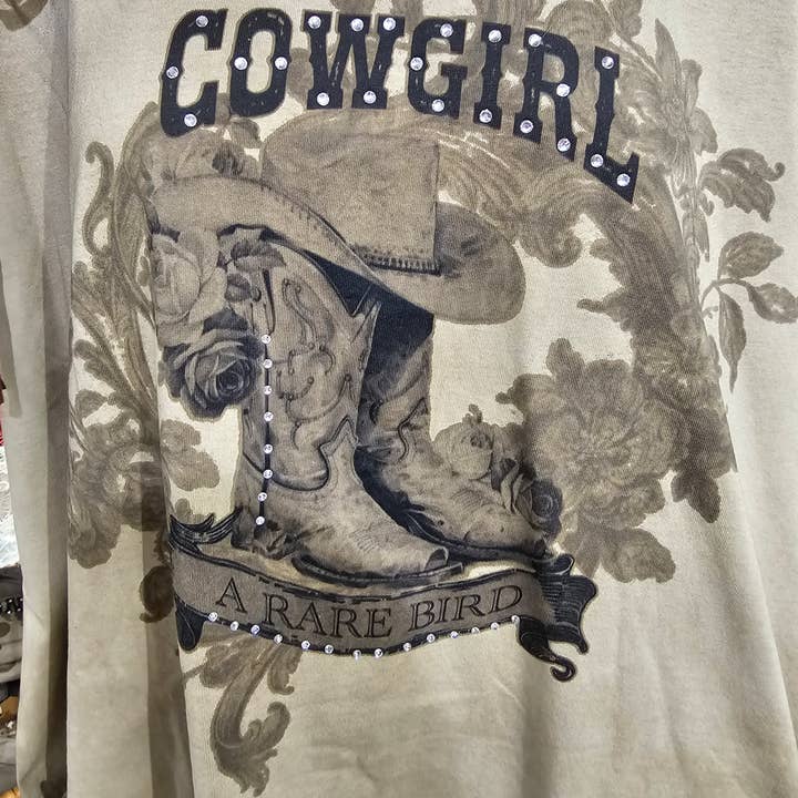 Chemise Rare Bird Cowgirl pour la vente par A Rare Bird Shop