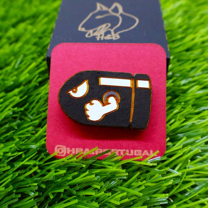 Kleurrijke Super Mario Geïnspireerde Houten Pin, Geek Retro Gamer voor wholesale door Herbs&Belles