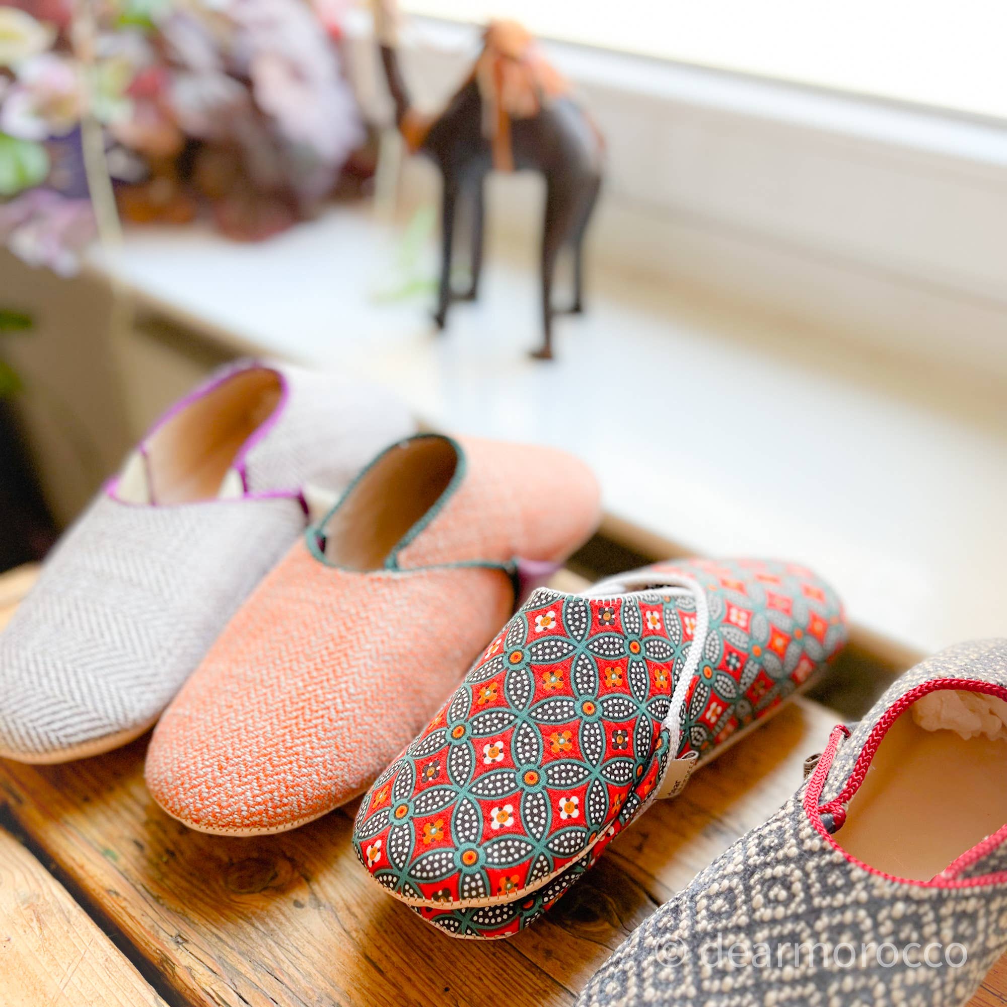 dear Morocco - Wholesale Slippers - Women's - Sell-Ready 12-Pair Set of Babouches with Baskets / Poland1