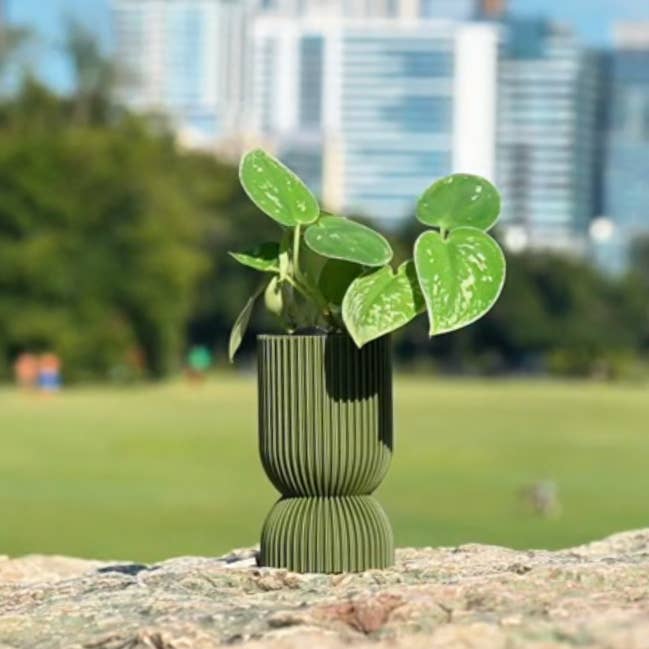 2" Doppel-U, Olive - 3D-gedruckter Pflanztopf für den Großhandel von Boyd's Custom Fabrication