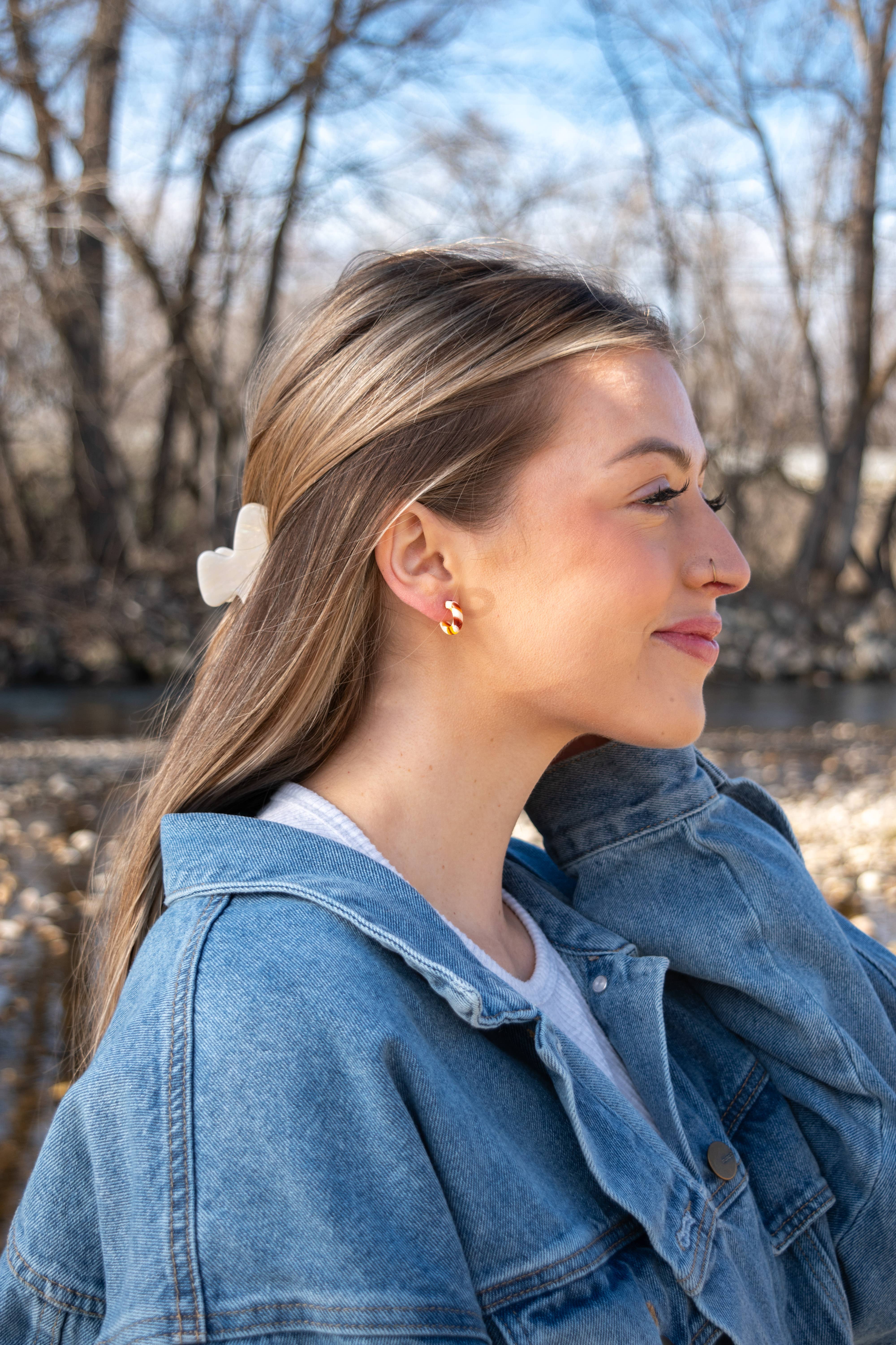 Fenna&Fei - Wholesale Hoop Earrings - Huggie Hoops Collection | Small Tiny Minimalist Resin Hoops15