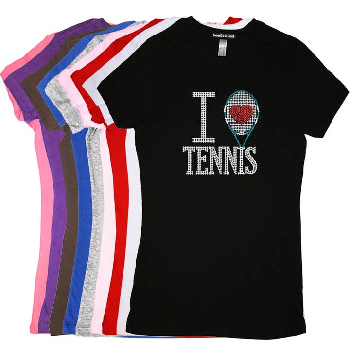 I Love Tennis T-shirt pour femme pour la vente par Dog in the Closet
