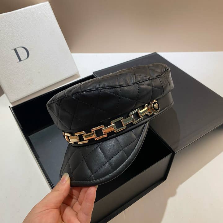 PEACH ACCESSORIES - Wholesale Fedora – Women’s - Quilted Hat with Chain Details WA2127