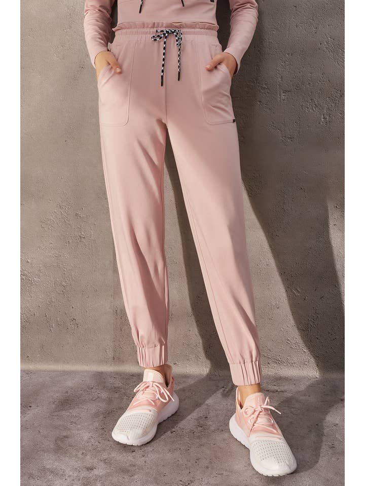 Titika Active – wholesale Athletic sweatpants/jogging bottoms – Women's – Warm Down Jogger