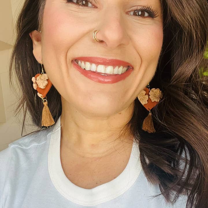 Dezynr Shop - Wholesale Dangle Earrings - Corazones de Barro1