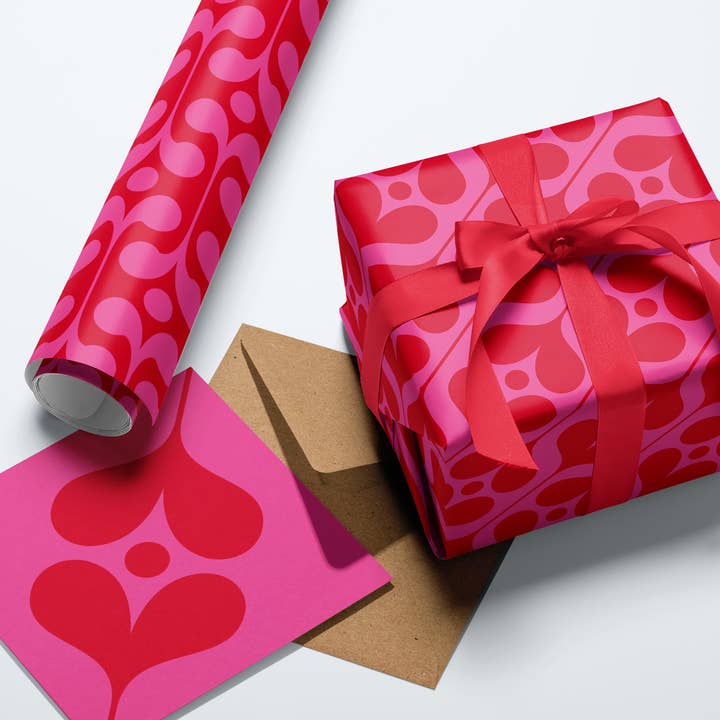Storigraphic® - Wholesale Flat wrap - Lovebug | Valentine's Edit | Gift Wrapping Paper and Tag Set2