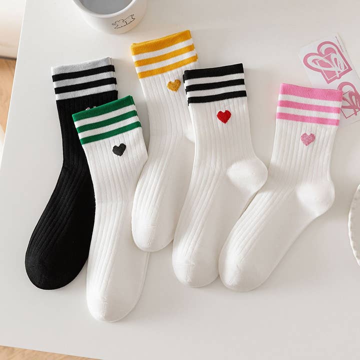 ACCITY - Wholesale Socks - Women's - College Style Heart, Two Stripes Print Crew Socks_CWMS090010