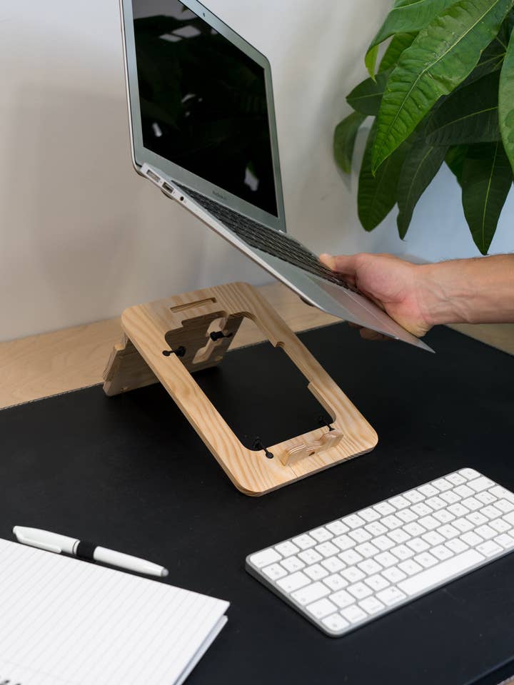 Supporto per laptop in legno per la vendita all'ingrosso da parte di LookUp