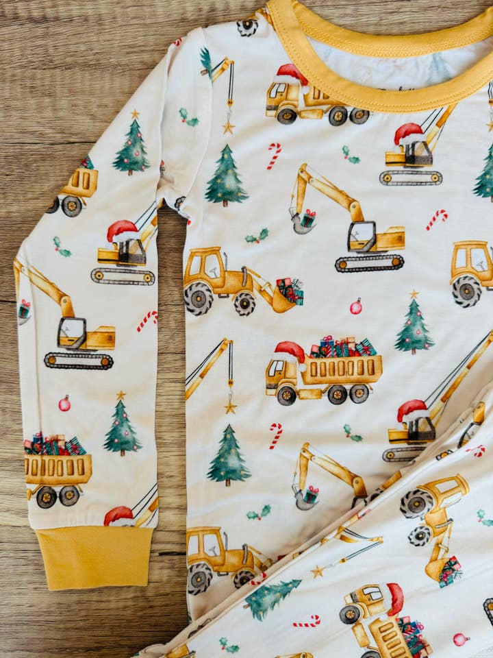 Pijama de dos piezas de construcción navideña I Dig para venta al por mayor de Gigi & Ninny Co