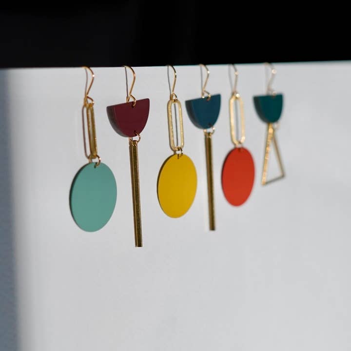 Boucles d'oreilles Dismatch Statement - Plusieurs couleurs pour la vente par Copper Bee