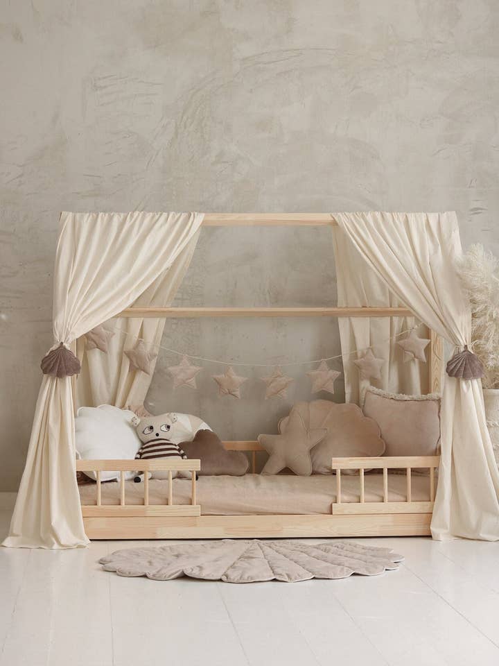 Baldakin "Rå Bomull" över husbädden, Barnrum inredning, småbarns minimalistiska rum, boho rum inredning, Personliga Sängbaldakin Gardiner, för wholesale av Moi Mili