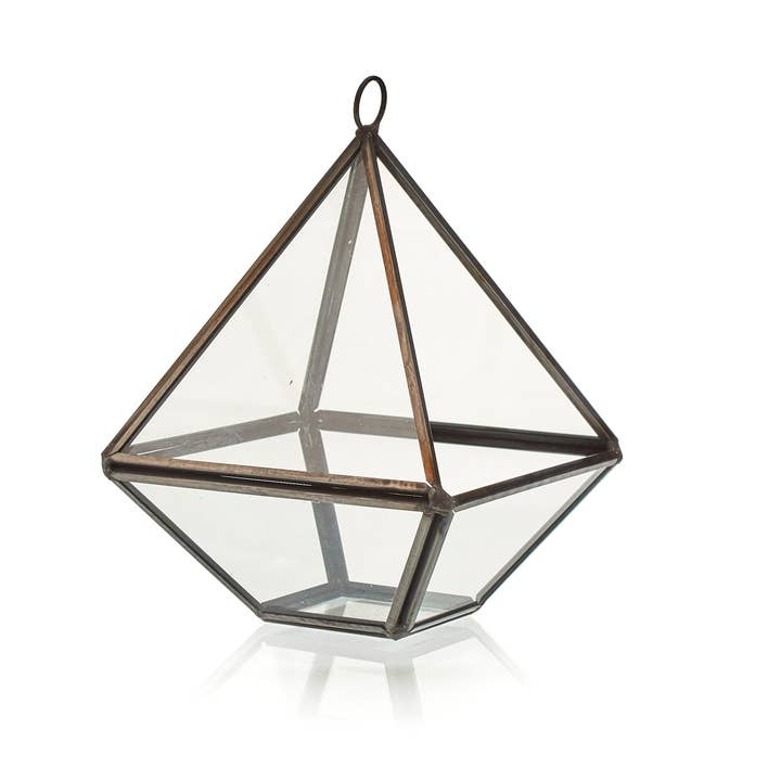AWGifts Europe - Wholesale Terrarium - Glass Terrarium - Small Pyramid1