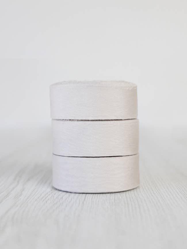 DHG - Wholesale Ribbon - Gift Wrapping - Chiffon 6 Silk Ribbon, 2.5 cm wide - 17m - Solid32