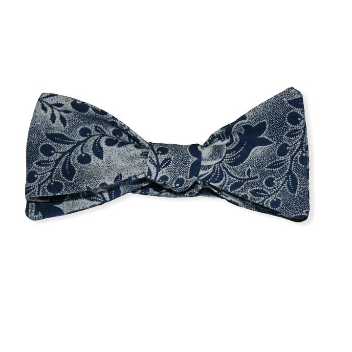 Collection de nœuds papillon fleuris pour la vente par Bow Shoeshoe