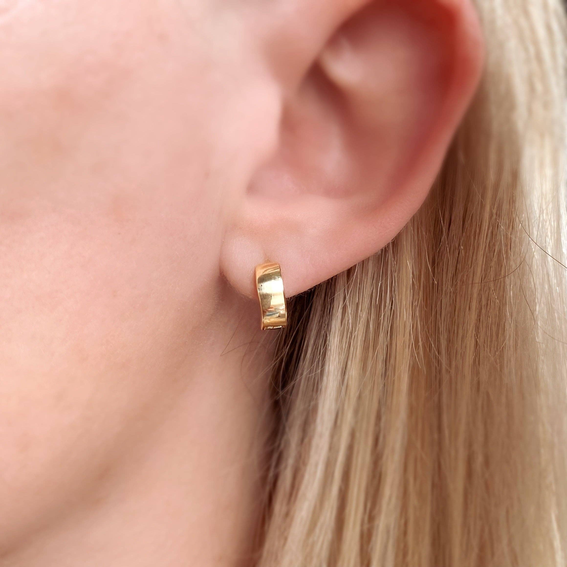 GoldFi - Wholesale Huggie Earrings - Mini Tiny Chunky Clicker Earrings2