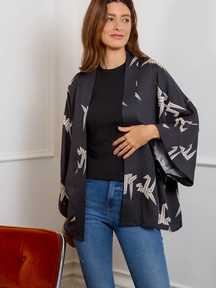 Artemis Muse - Wholesale Kimono - Women's - Japanese Origami Bird Print Black & Ivory Short Light Weight Kimono2