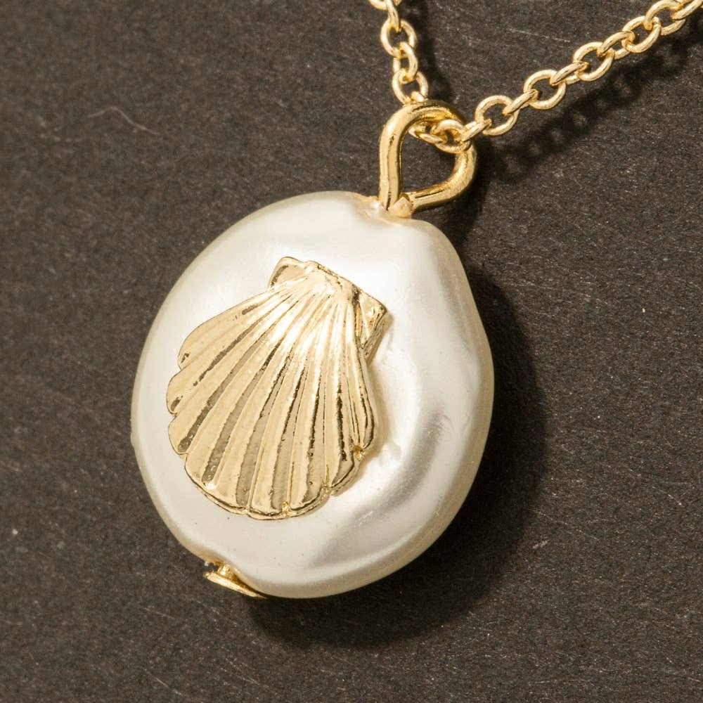 G Collana con Pendente di Perla a Conchiglia in vendita all'ingrosso su Faire2