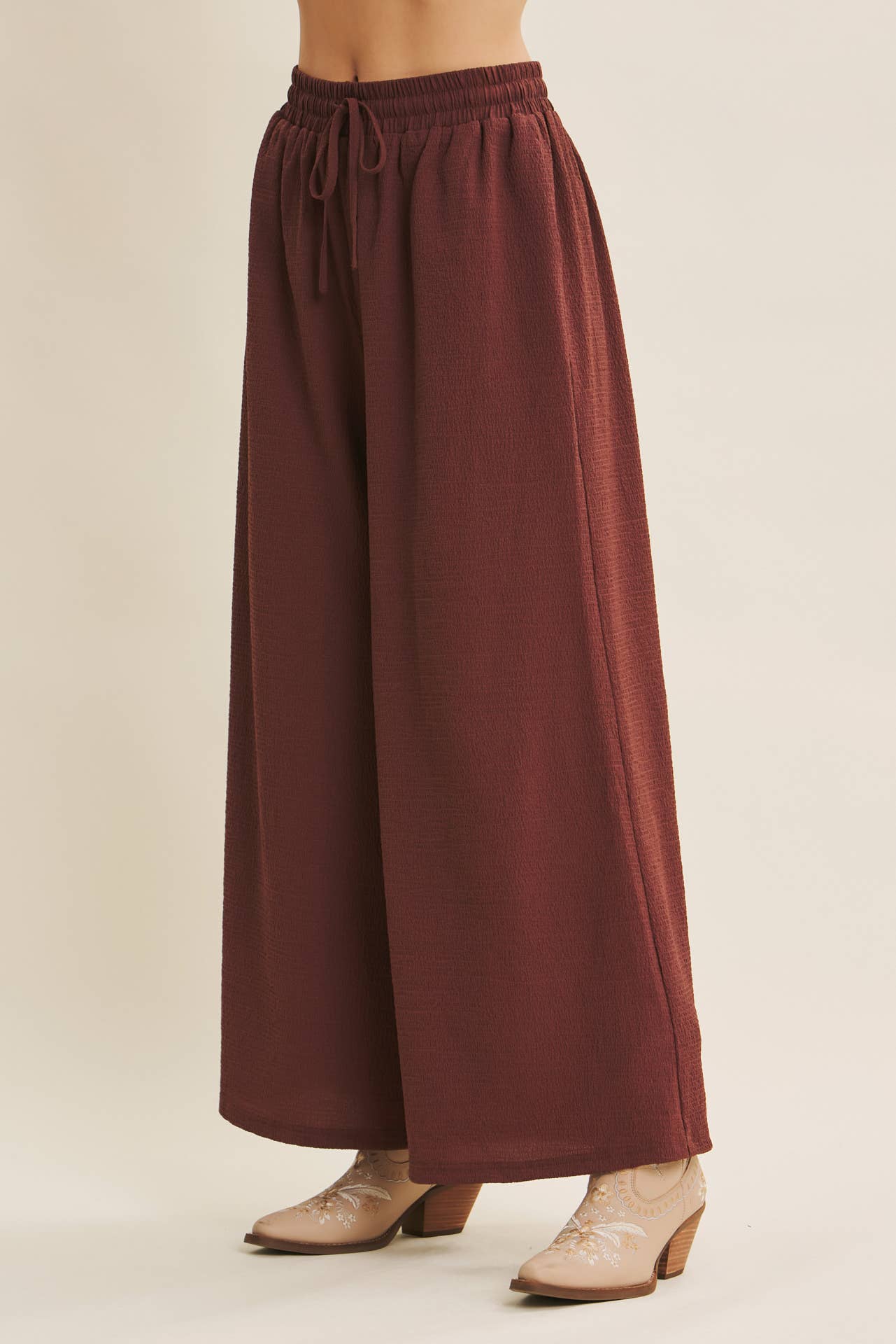 in february - Wholesale Pants - Women's - FLOWY WIDE LEG PANTS IN TEXTURED WAFFLE FABRIC1