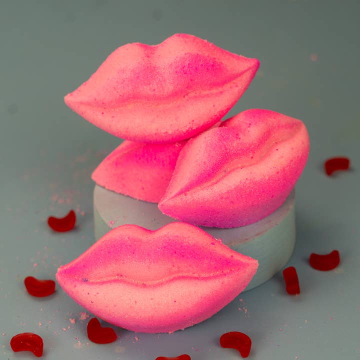 Lippy Bath Bomb for wholesale by Scentish