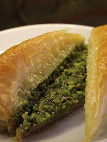 Gaziburma Mustafa | Carrot Slice Baklava for wholesale by Aladdin