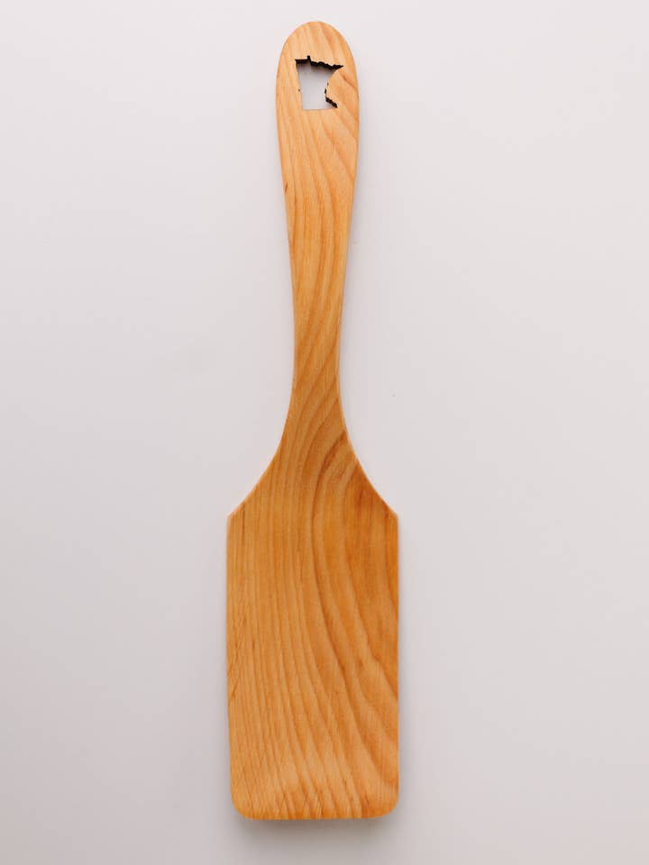 Alder Spatula, Minnesota for wholesale by Talla Imports