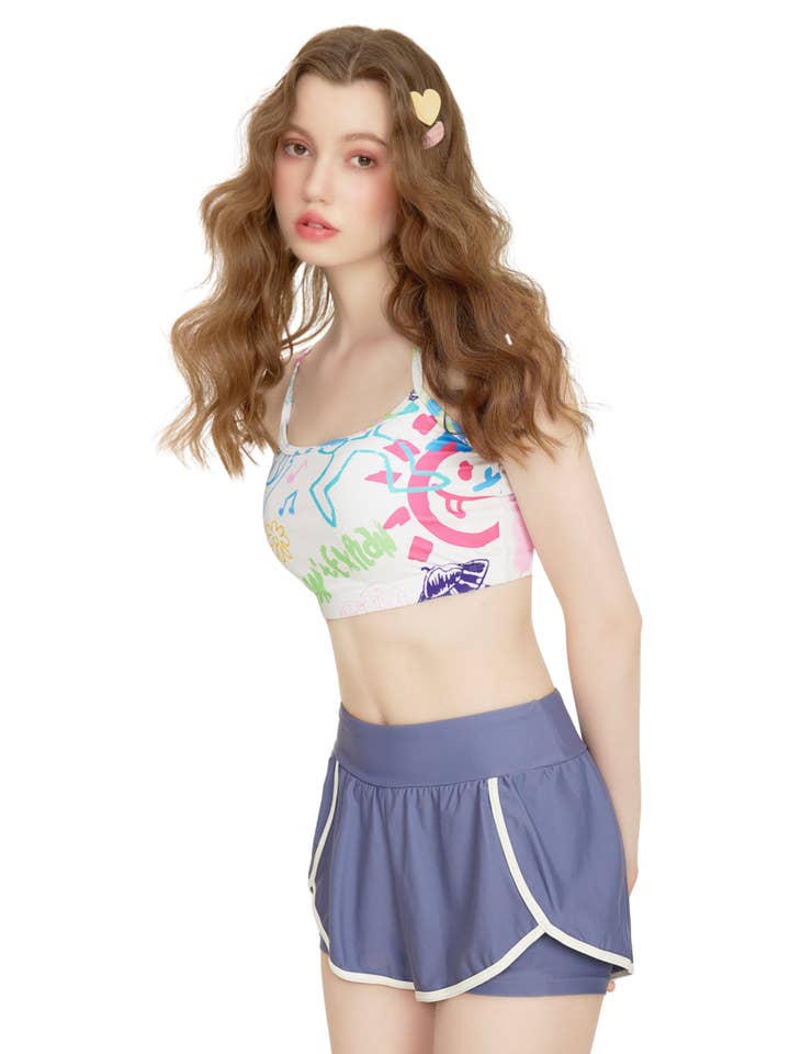 Ensemble Rashguard Rêverie Graffiti pour la vente par LAZYDAISYSWIMWEAR