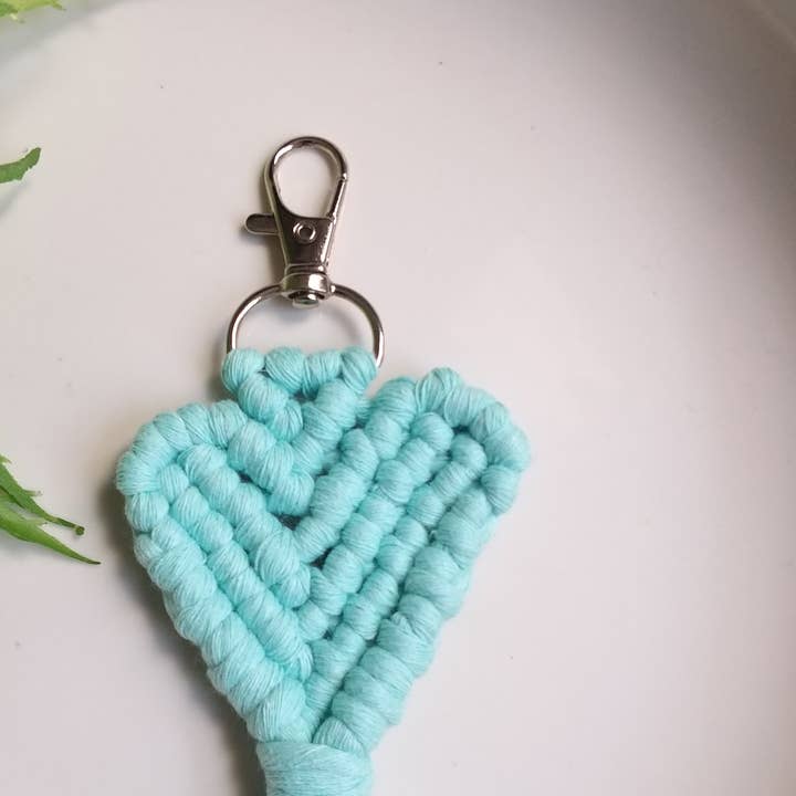 LLAVERO CON FORMA DE CORAZÓN AZUL para venta al por mayor de ARTESANIA