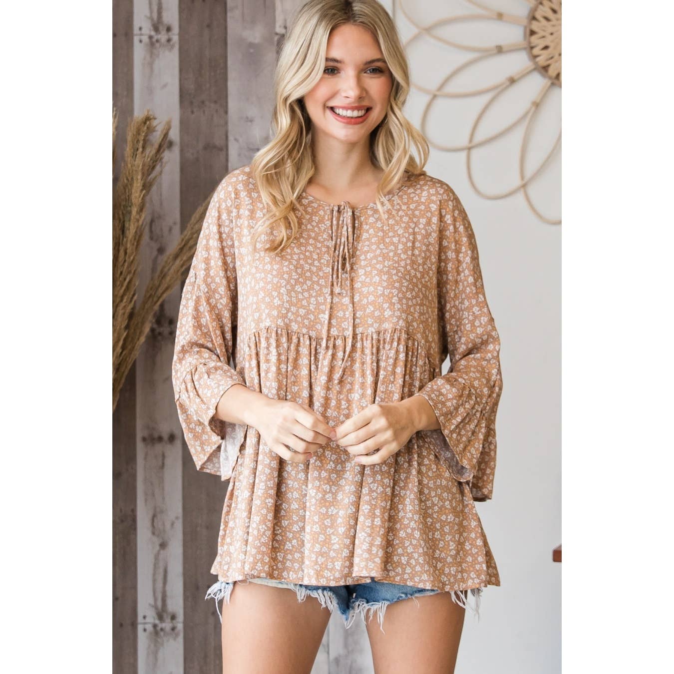 Veveret - Wholesale Blouse - Women's - Floral Tie Front Shirred Empire Top -Cream13