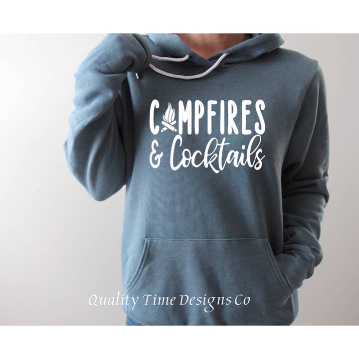 Chandail ou chandail à capuchon pour feux de camp et cocktails pour la vente par Quality Time Designs Co