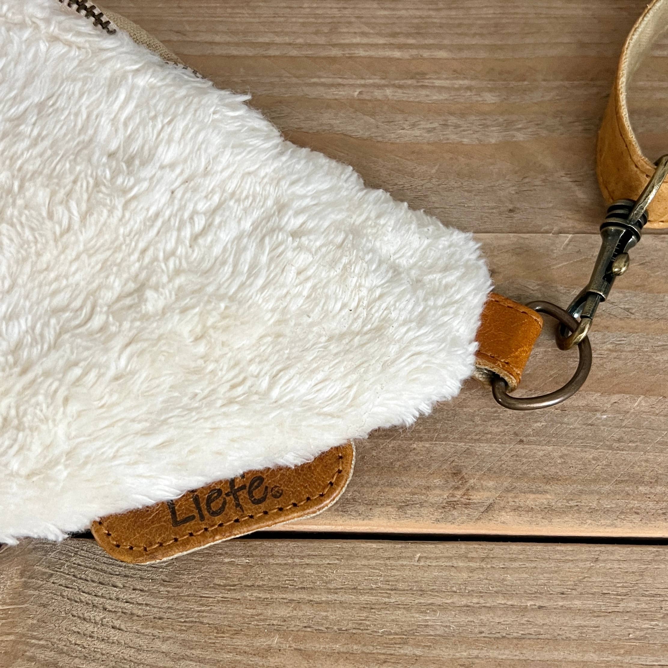 Liefe NL - Wholesale Belt Bag - Women's - Teddy BumBag (teddy & canvas)6