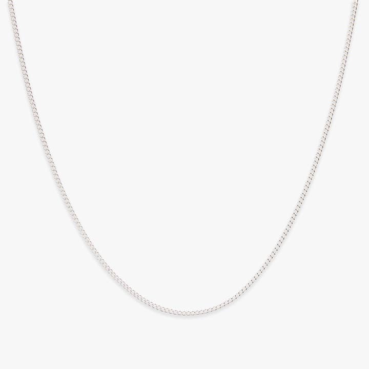 Grand collier à chaîne gourmette en argent pour la vente par Koi Atelier