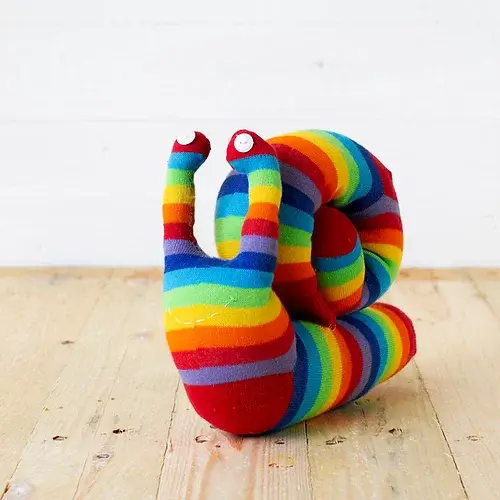 Sock Creatures - Wholesale DIY Craft Kit - Sock Snail Craft Kit1