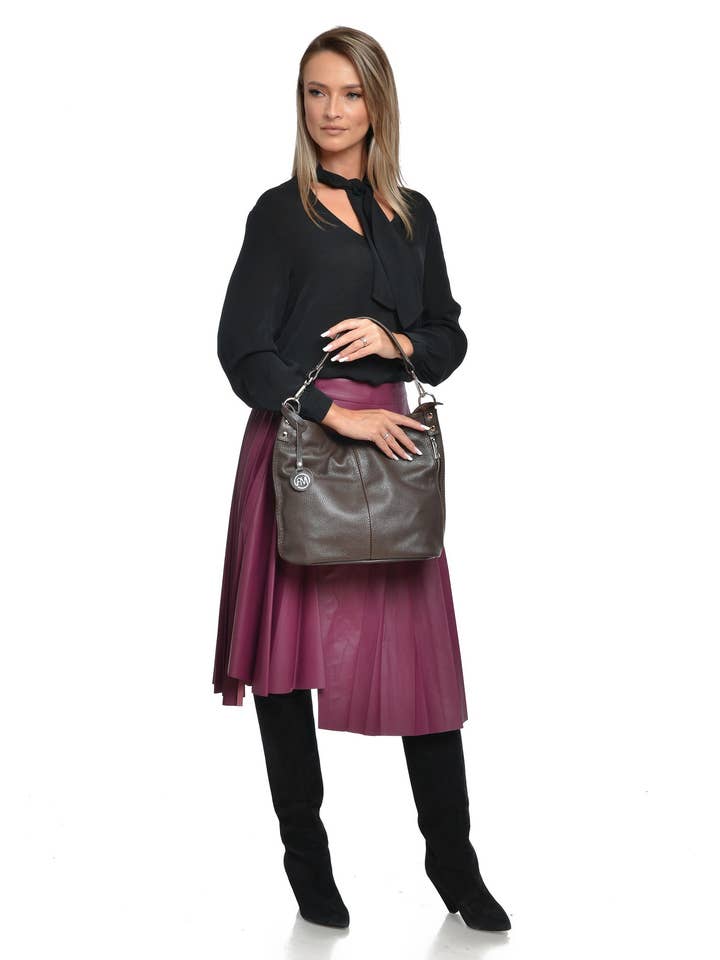 AW25 RM 114 TESTA MORO for engroshandel hos Roberta M