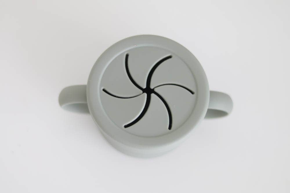 The Saturday Baby - Vente Boîte à goûter - Enfant et bébé - Gobelet à snack en silicone The Saturday Baby2