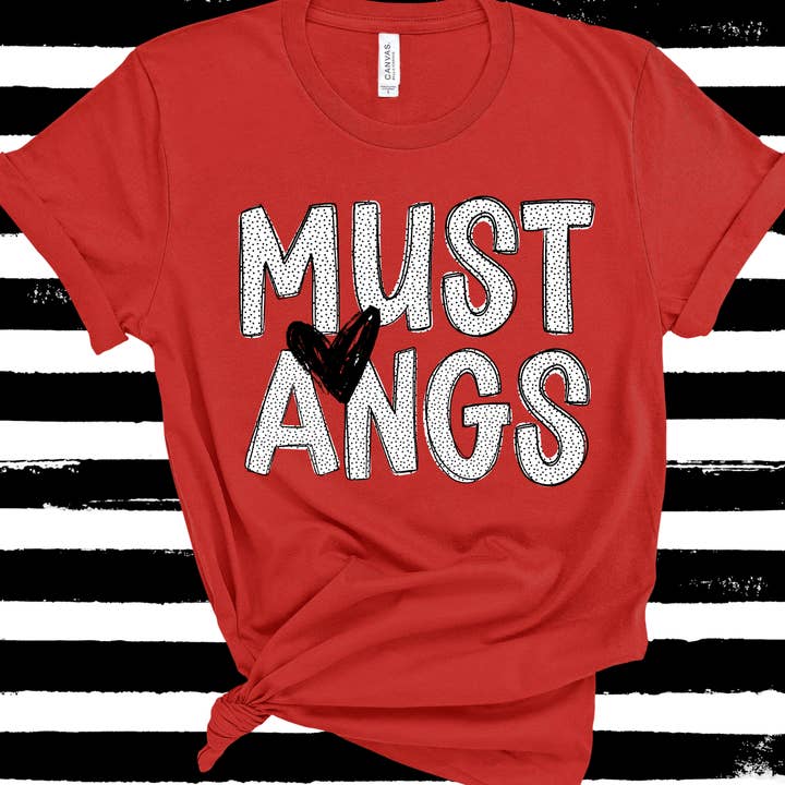 T-shirt esprit mascotte Dotty Mustangs pour la vente par Hooray Tees and Accessories