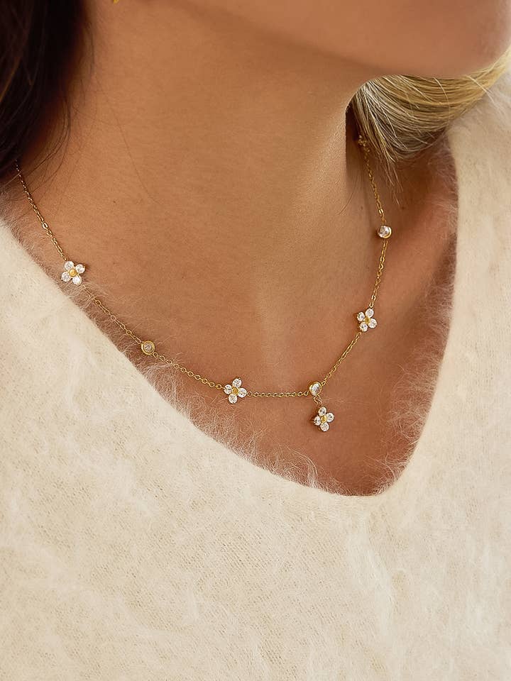Colar de Corrente Floral Aveline em Ouro 18K Não Desbota com Zircônia Cúbica por atacado de Flânerie by MAIQ