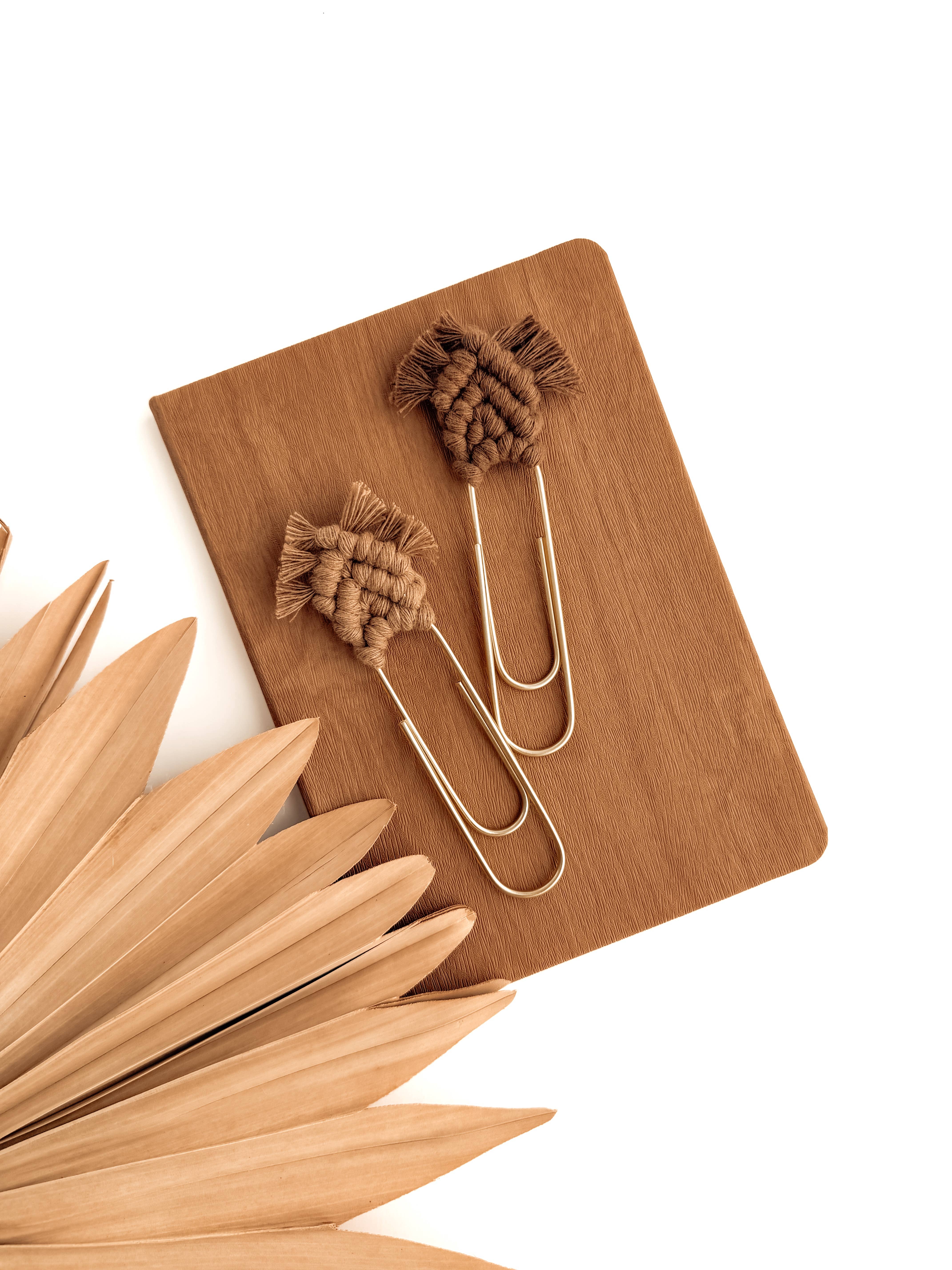 Meraki The Studio Co. - Vente Marque-page - Marque-page macramé | Cadeaux pour lecteurs | Accessoires de livres bohèmes2