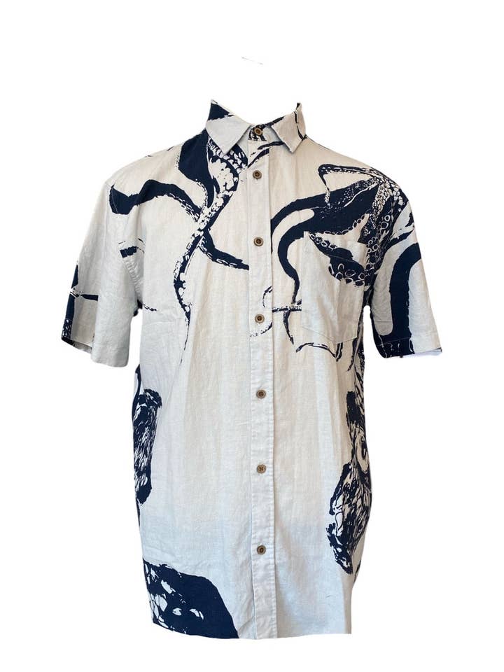 T-shirt Aloha pour homme en He'e pour la vente par Paradise Now Hawaiʻi