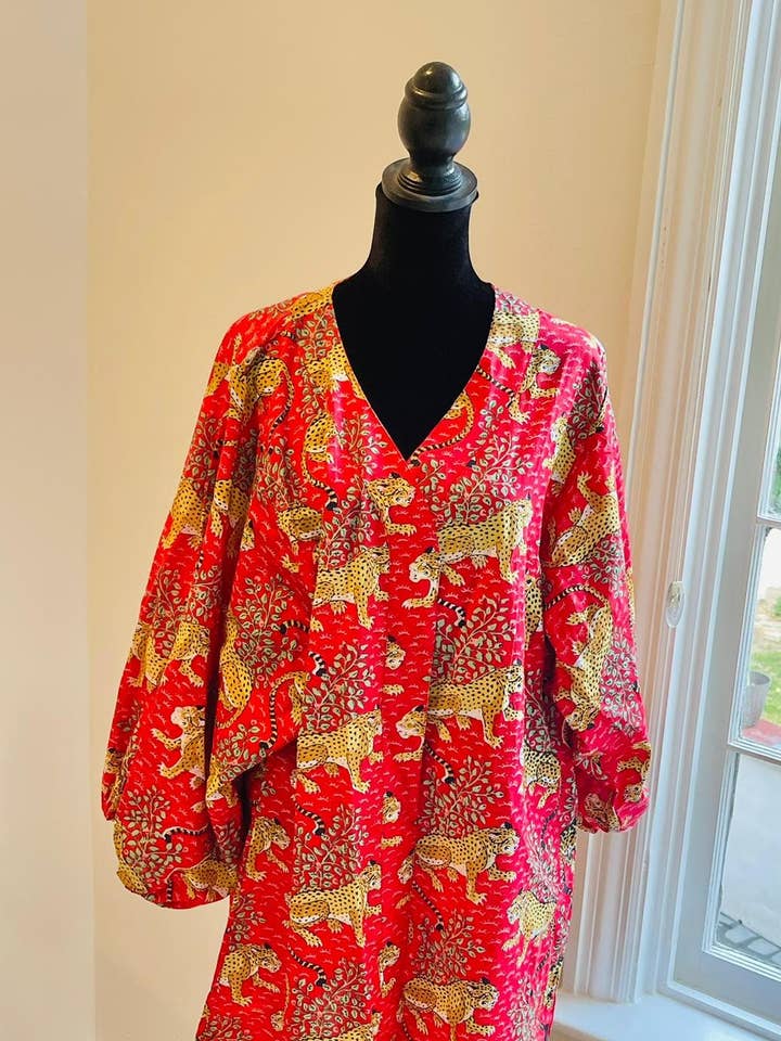 Chaquetas de Estampado de Tigre, Chaquetas para Cubrir el Bikini, Chaquetas de Algodón con Estampado de Tigre Rojo, Cubierta de Verano para venta al por mayor de AMRANIS