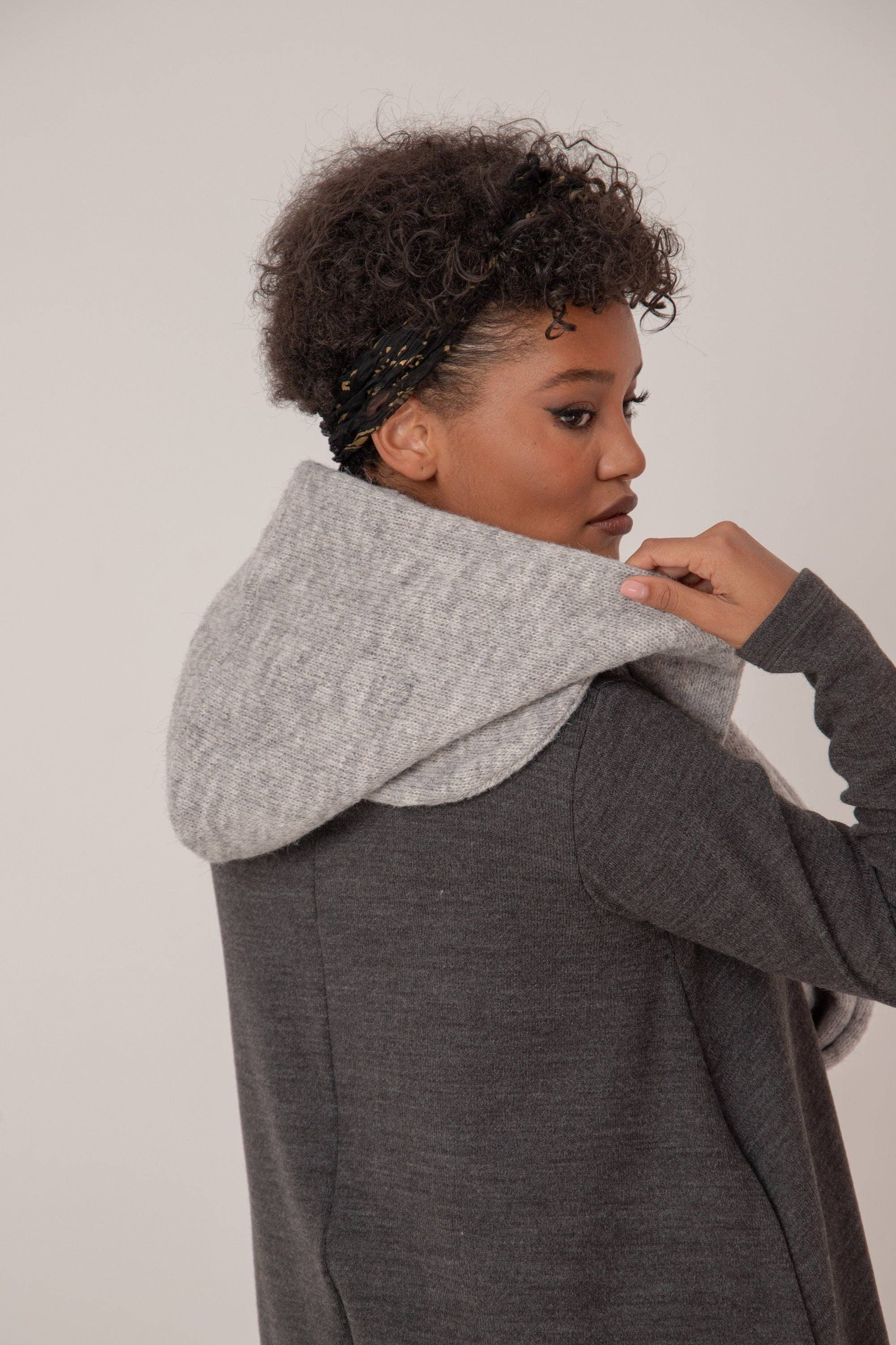 ADEPTT - Wholesale Scarf - Women's - Snood scarf from soft knitted fabric: /ETTA/7