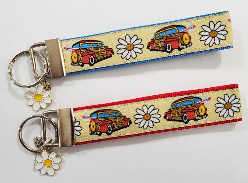 Ribbonworks Design Studio - Wholesale Keychain - Unisex - Woodie Daisies & Surfboards w/Charms Jacquard Ribbon Key Fob0