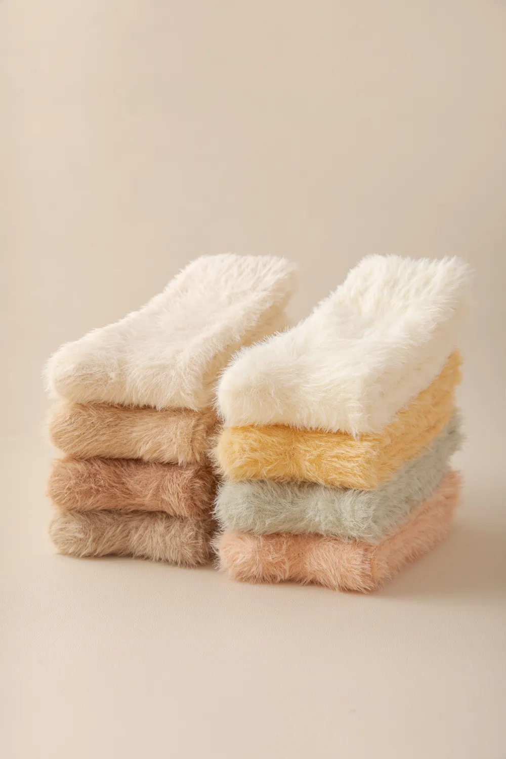 Marc JoJo - Wholesale Socks - Women's - Fuzzy House Socks1