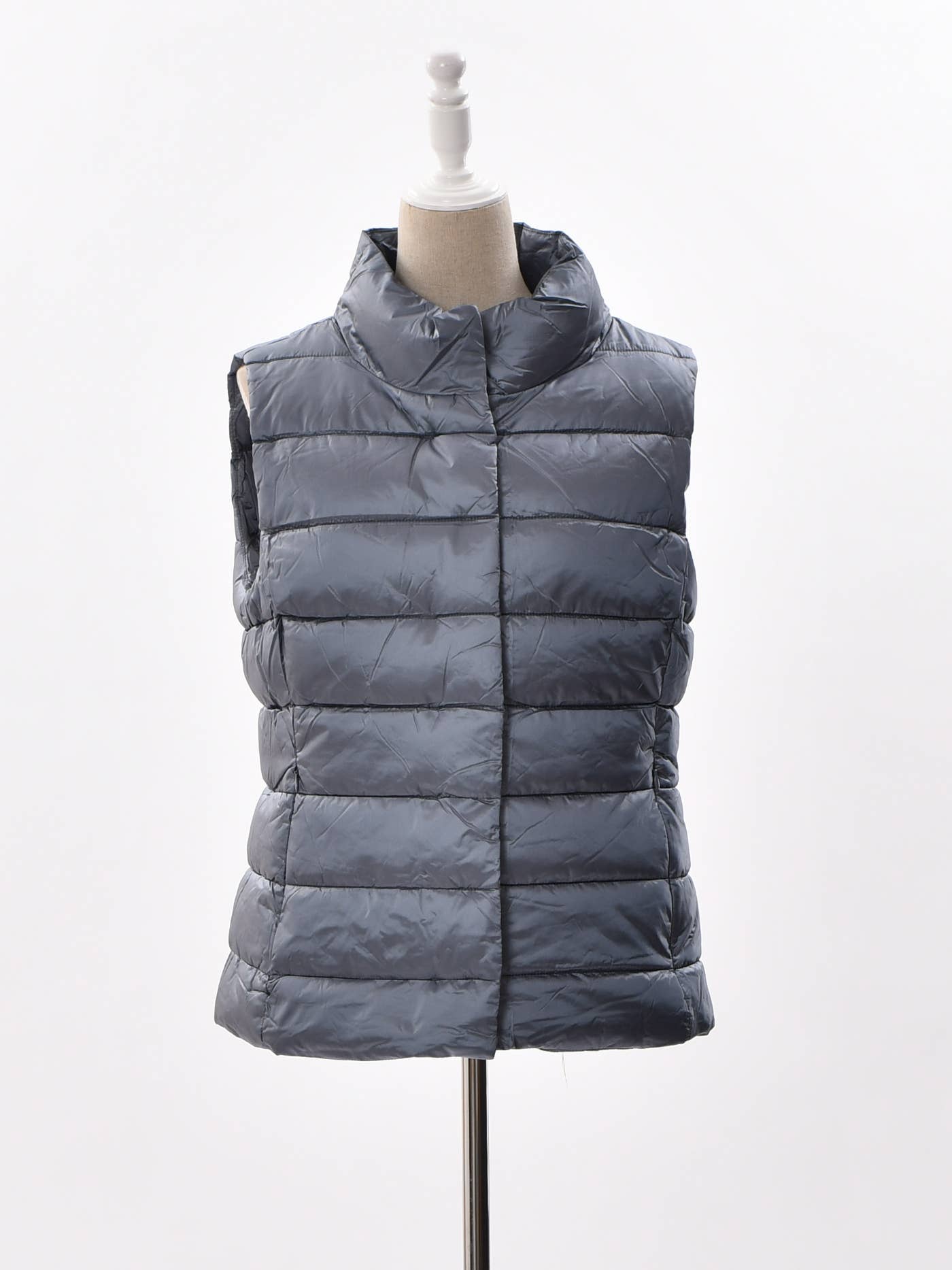 Victoria Moda – wholesale Suit vest – Women′s – Quilted Vest with Double Closure12